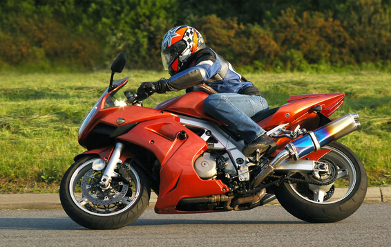 バイクのコーナリング入門～カーブが怖い・苦手なライダーは基本に戻ろう！