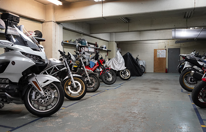 アイドゥのバイク月極駐車場「調布PART2（布田）パーキング」をご紹介！調布駅の近隣情報も